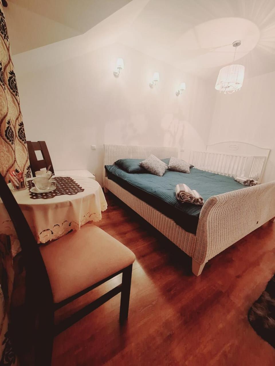 Villa Varzob Varsavia Esterno foto