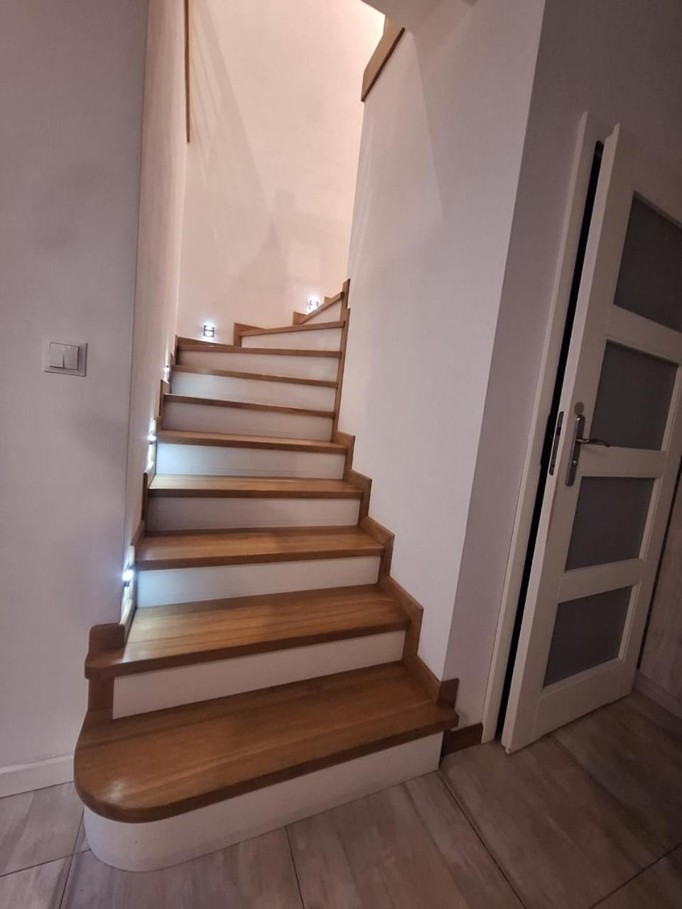 Villa Varzob Varsavia Esterno foto
