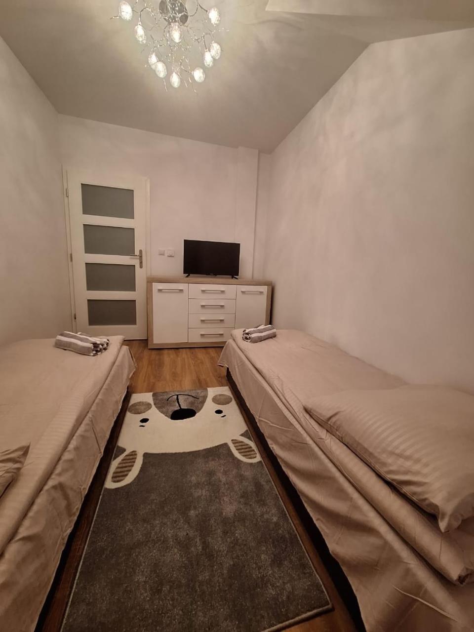 Villa Varzob Varsavia Esterno foto