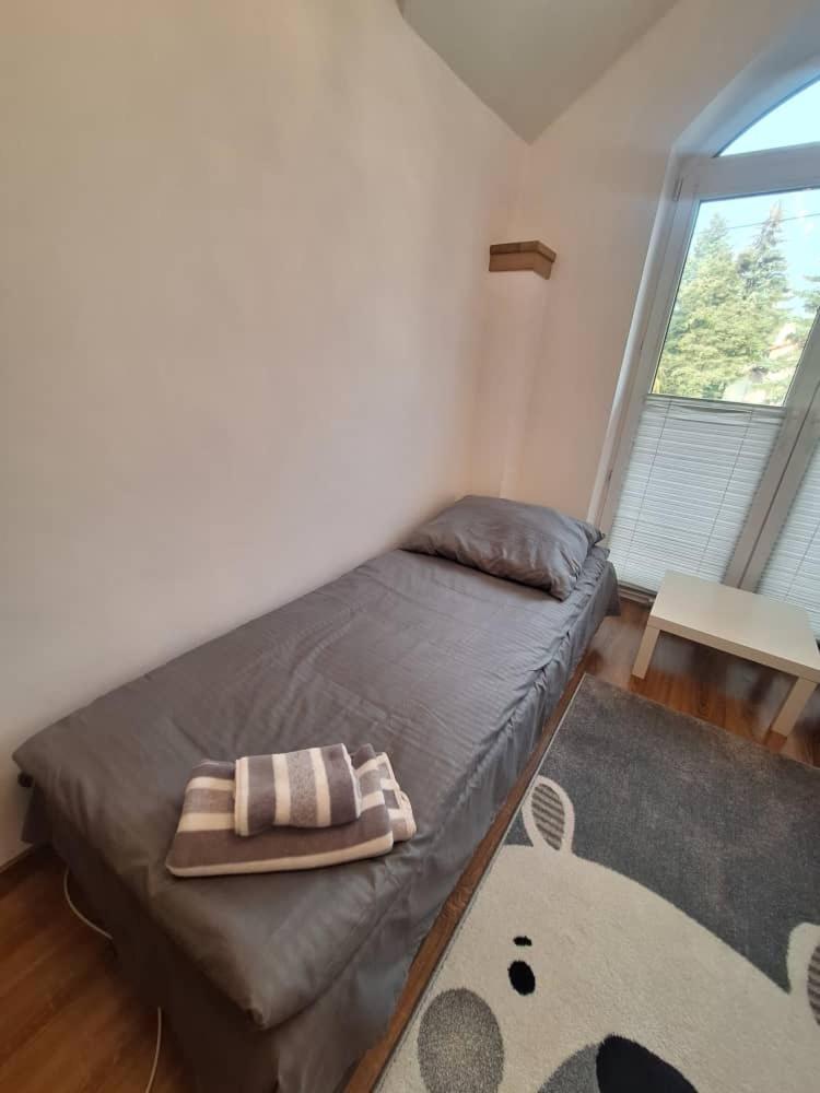Villa Varzob Varsavia Esterno foto