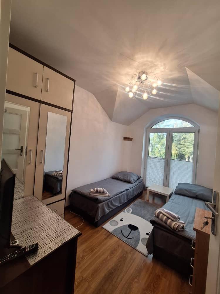 Villa Varzob Varsavia Camera foto